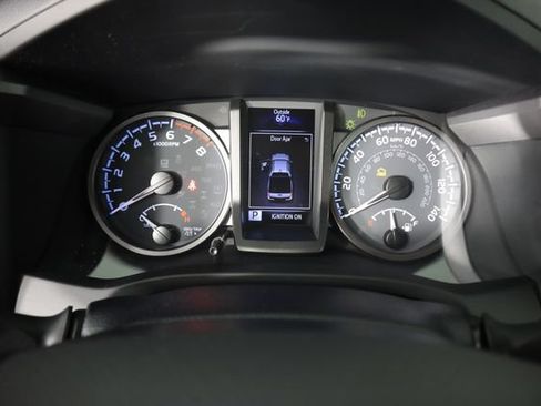 Used 2023 Toyota Tacoma TRD Off-Road AWD/4WD image 43