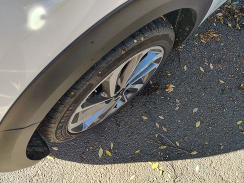 Used 2019 Kia Niro Touring image 25