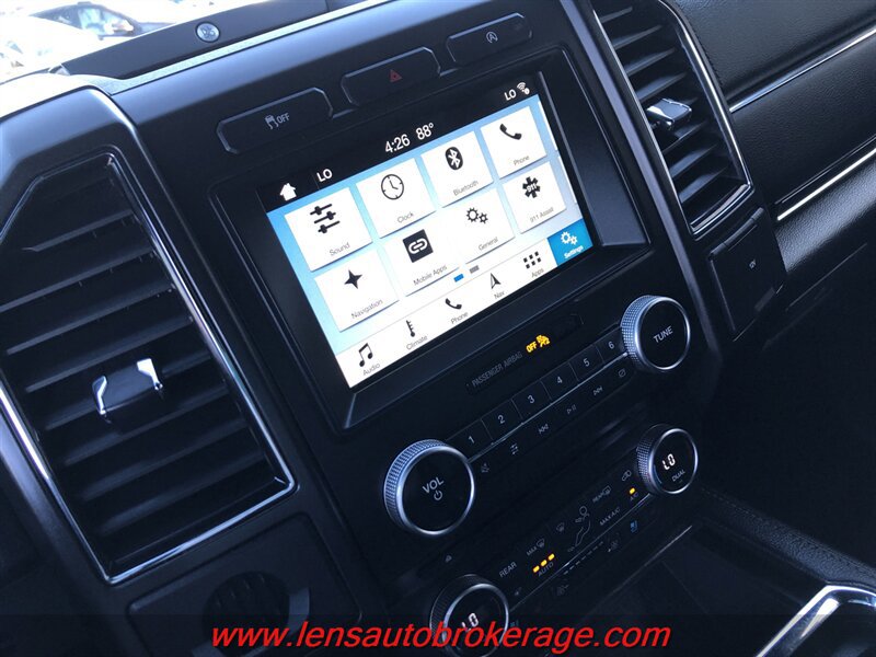 Used 2018 Ford Expedition Max Limited RWD image 15