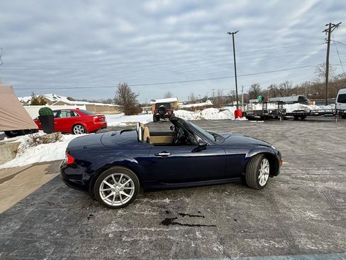 Used 2012 MAZDA MX-5 Miata Grand Touring image 17