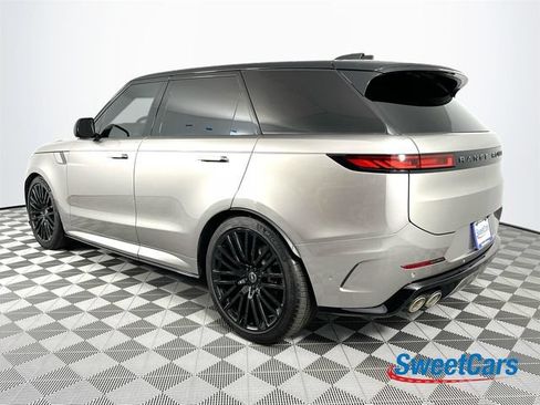 Used 2024 Land Rover Range Rover Sport AWD/4WD image 5