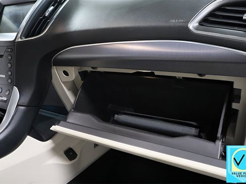 Used 2018 Ford Edge Titanium w/ Equipment Group 301A image 34