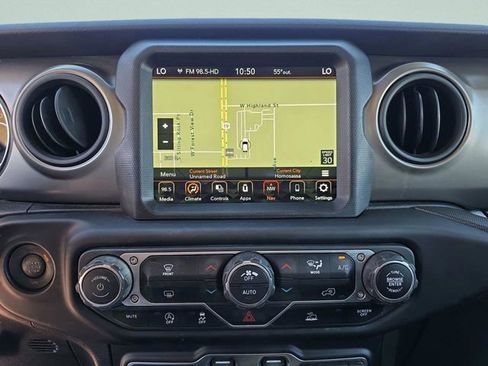 Used 2021 Jeep Gladiator Willys image 26