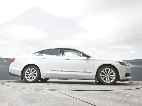Used 2017 Chevrolet Impala Premier w/ Enhanced Convenience Package image 53