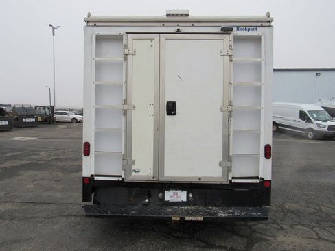 Used 2023 Ford E-450 and Econoline 450 Super Duty w/ Power Windows & Locks Group image 4