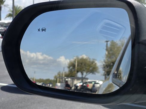 New 2026 Chevrolet Traverse Z71 image 16