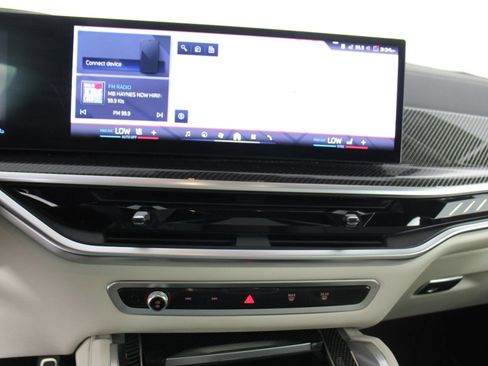 Certified 2024 BMW X6 M60i w/ Dynamic Handling Package image 30