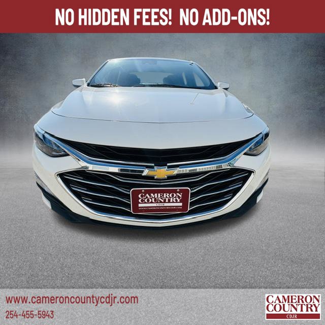Used 2023 Chevrolet Malibu LT FWD image 2