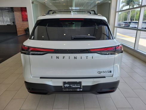 New 2026 INFINITI QX60 Sport w/ Dark Cargo Package AWD/4WD image 4