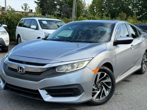 Used 2017 Honda Civic EX image 4