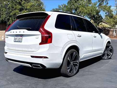 Used 2021 Volvo XC90 T8 R-Design w/ Advanced Package AWD/4WD image 2