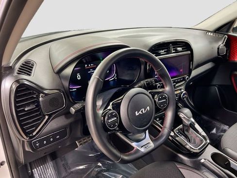 Used 2023 Kia Soul GT-Line image 9