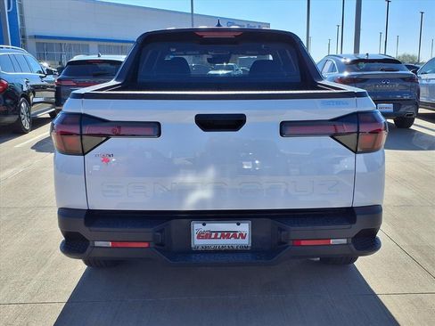 Used 2024 Hyundai Santa Cruz SE image 6