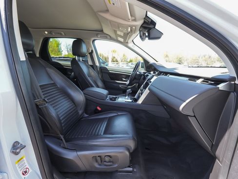 Used 2020 Land Rover Discovery Sport SE AWD/4WD image 38