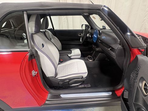 Used 2026 MINI Cooper S FWD image 8