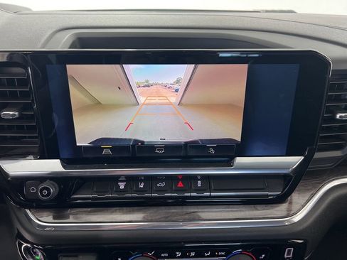 Used 2024 Chevrolet Silverado 2500 LTZ image 13