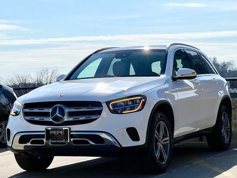 Certified 2022 Mercedes-Benz GLC 300 4MATIC image 4