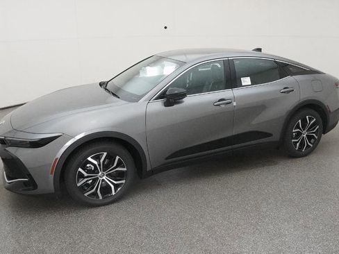 New 2026 Toyota Crown XLE image 5