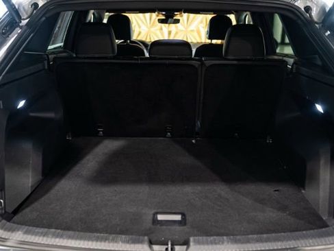 Used 2025 Volkswagen Atlas Cross Sport SE image 26