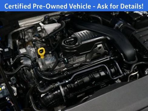 Certified 2025 Volkswagen Taos SE image 68