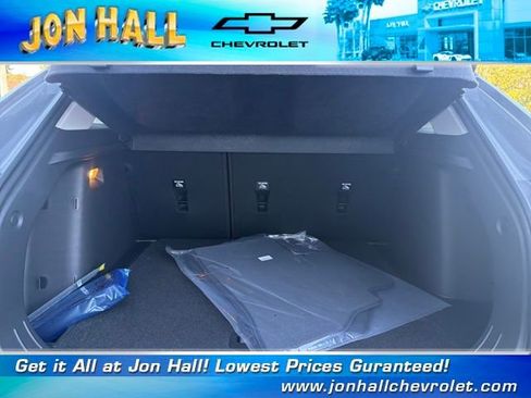 Used 2026 Chevrolet Trax LT image 9