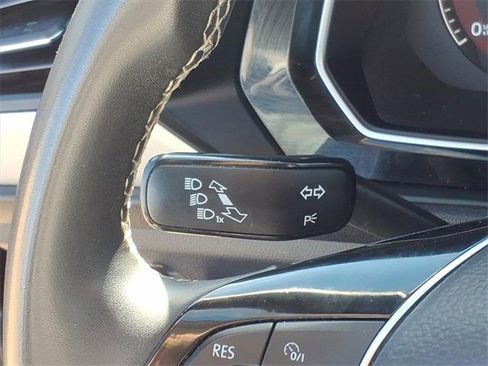 Used 2021 Volkswagen Jetta SE image 15