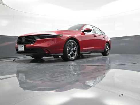 Certified 2024 Honda Accord EX-L image 25