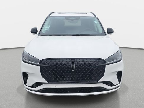 New 2026 Lincoln Aviator 2WD w/ Jet Appearance Package image 2