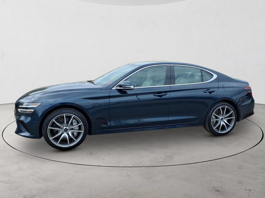 Used 2025 Genesis G70 2.5T AWD/4WD image 8