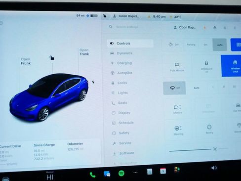 Used 2018 Tesla Model 3 Mid Range image 29