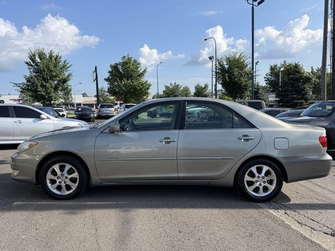 Used 2005 Toyota Camry LE FWD image 7