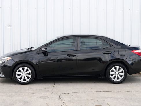 Used 2016 Toyota Corolla LE image 40