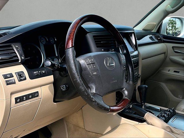 Used 2011 Lexus LX 570 4WD w/ Luxury Pkg w/Pre-crash image 13