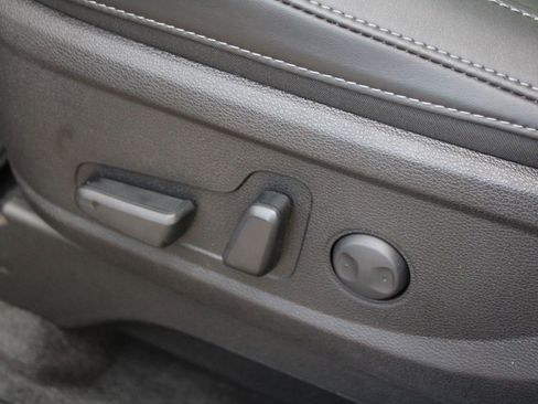 New 2025 Kia Telluride S image 21