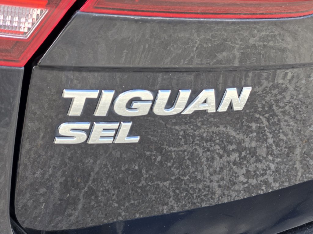 Used 2021 Volkswagen Tiguan SEL AWD/4WD image 9