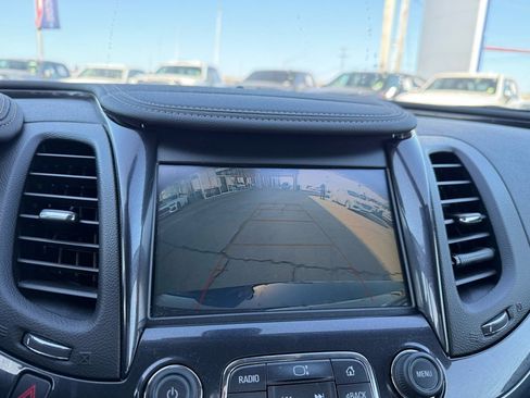 Used 2019 Chevrolet Impala Premier w/ Premier Convenience Package image 16