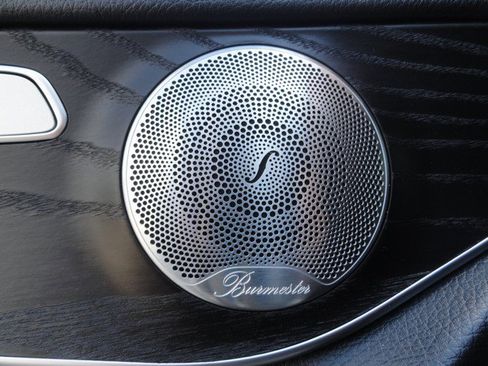 Used 2018 Mercedes-Benz GLC 300 4MATIC w/ Premium Package image 14