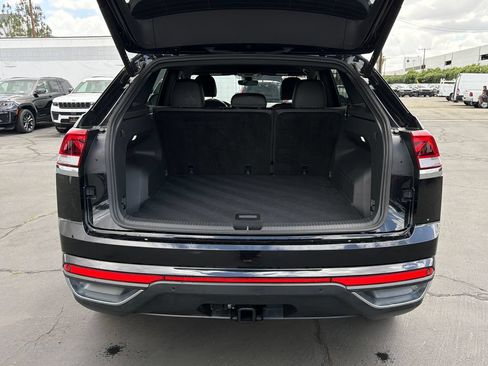 Used 2025 Volkswagen Atlas Cross Sport SE AWD/4WD image 13