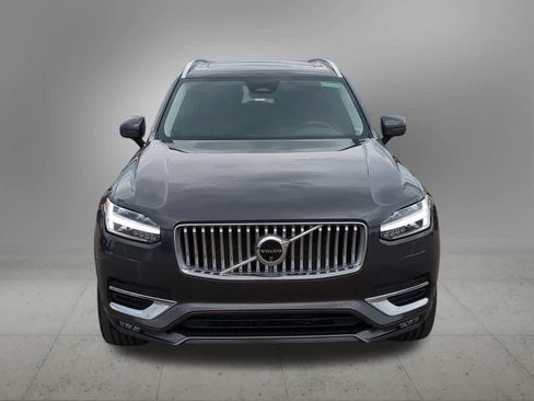 Used 2024 Volvo XC90 B6 Plus w/ Protection Package Premier AWD/4WD image 9