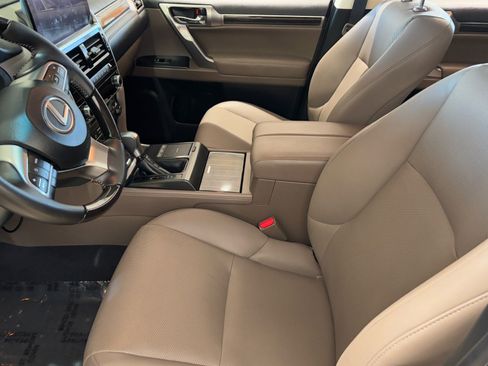 Used 2023 Lexus GX 460 Premium image 19
