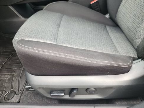 Used 2021 Nissan Rogue SV FWD image 22