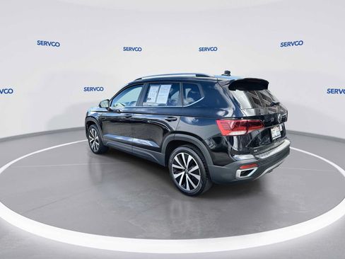 Used 2023 Volkswagen Taos SE FWD image 6