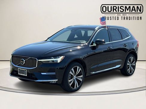 Certified 2023 Volvo XC60 B5 Plus w/ Climate Package AWD/4WD image 4
