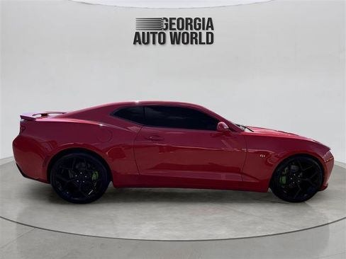 Used 2016 Chevrolet Camaro SS RWD image 14