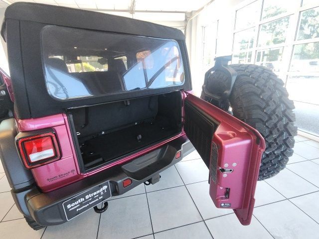 Used 2024 Jeep Wrangler Sport AWD/4WD image 31