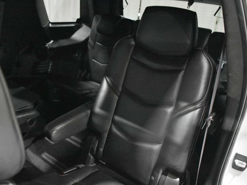 Used 2016 Cadillac Escalade Platinum AWD/4WD image 22