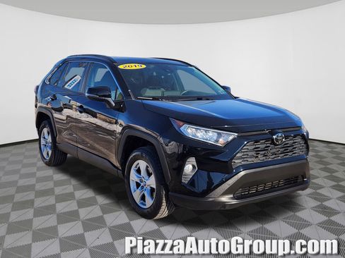 Used 2019 Toyota RAV4 XLE image 1
