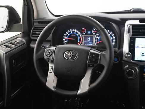 Used 2018 Toyota 4Runner Limited AWD/4WD image 15