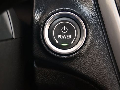 Used 2022 Chevrolet Bolt EUV LT w/ Comfort Package image 19