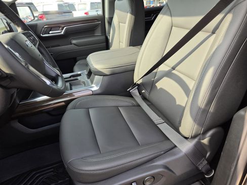 New 2026 Chevrolet Silverado 1500 LT Trail Boss w/ Convenience Package II AWD/4WD image 15